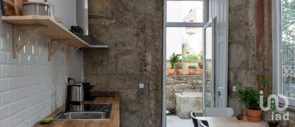 Block of flats in Cedofeita, Santo Ildefonso, Sé, Miragaia, São Nicolau e Vitória of 261 m²