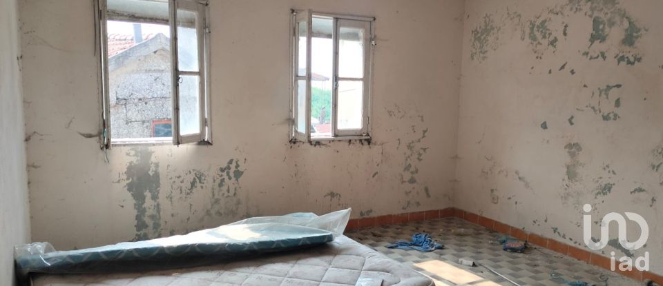 Moradia T2 em Viariz de 340 m²