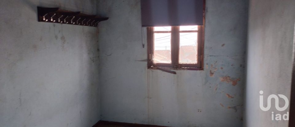 Moradia T2 em Viariz de 340 m²