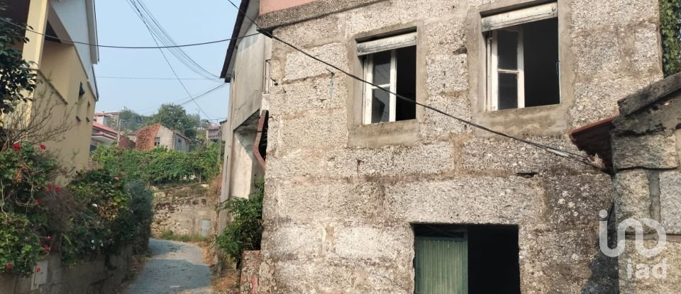 Moradia T2 em Viariz de 340 m²