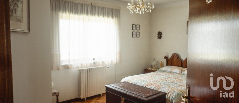 Casa T3 em Sabugal e Aldeia de Santo António de 130 m²