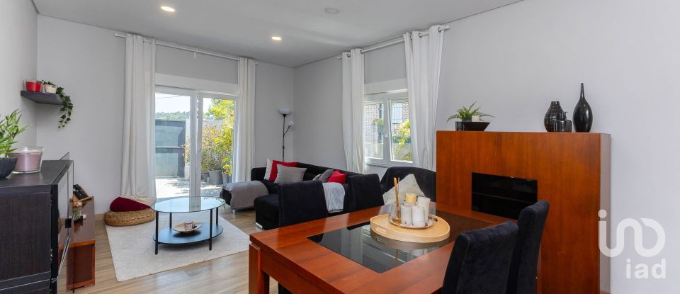 Maison T2 à Custóias, Leça do Balio e Guifões de 84 m²