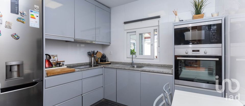 Maison T2 à Custóias, Leça do Balio e Guifões de 84 m²