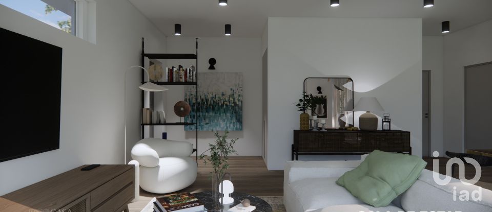 Maison T3 à Ramalhal de 311 m²