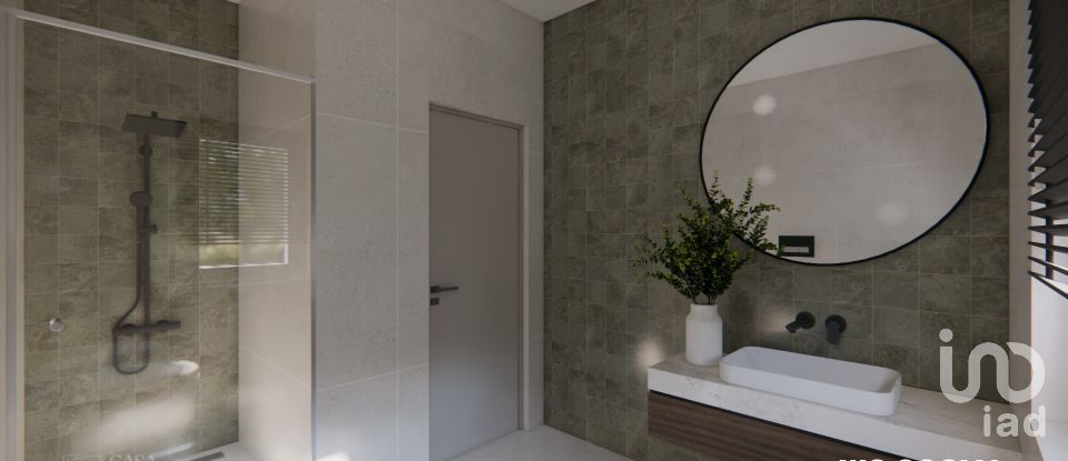 Maison T3 à Ramalhal de 311 m²