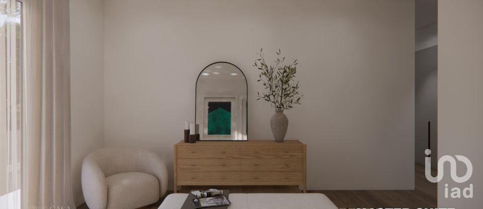 Maison T3 à Ramalhal de 311 m²