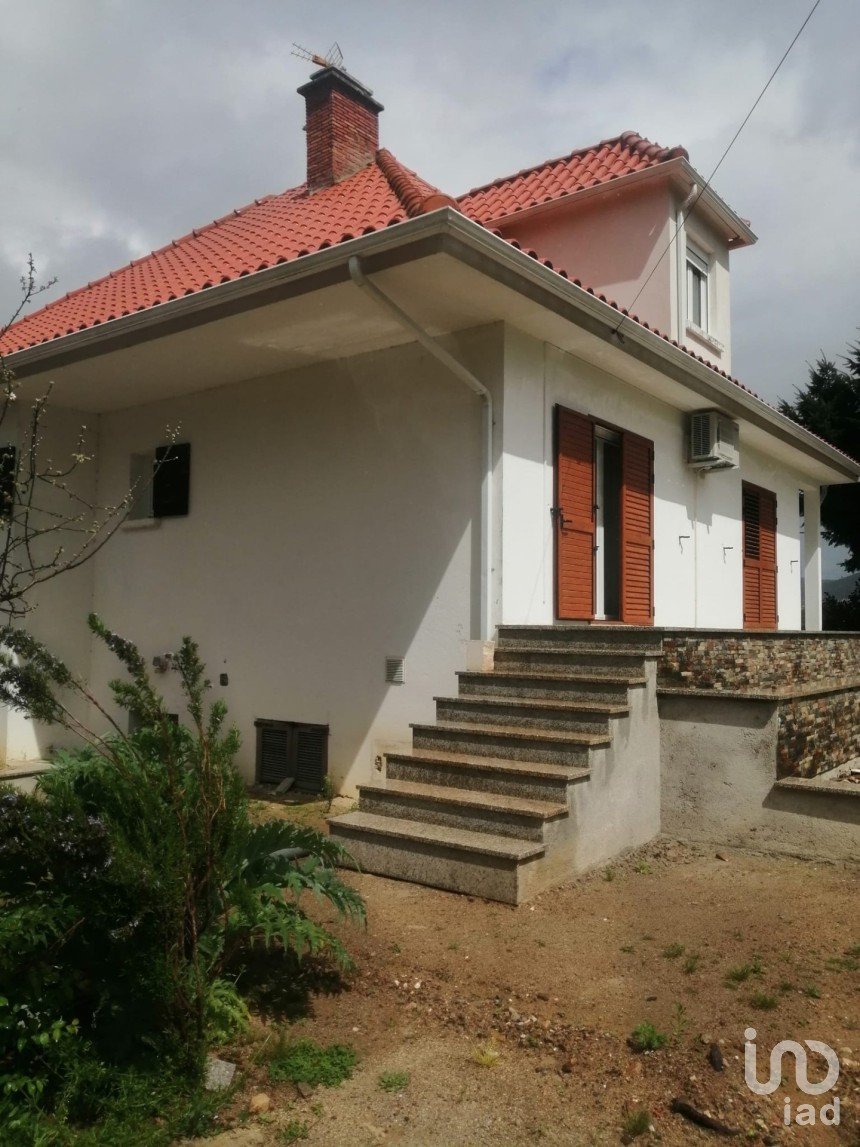 Moradia T4 em Madalena e Samaiões de 250 m²