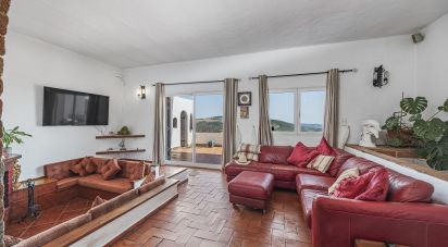 Moradia T3 em Alte de 274 m²