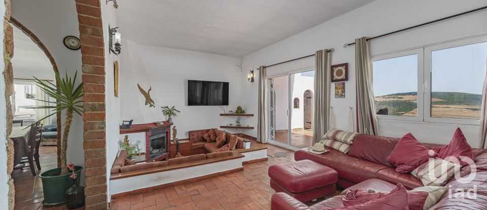 Maison T3 à Alte de 274 m²