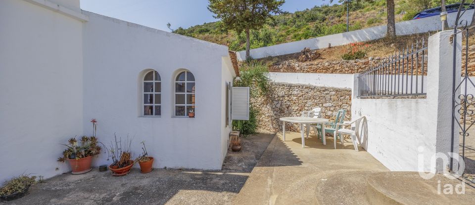 Maison T3 à Alte de 274 m²