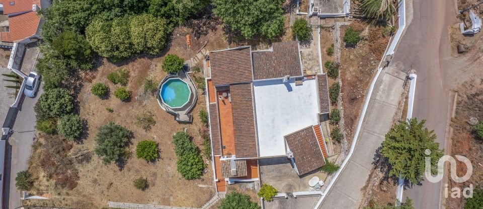 Maison T3 à Alte de 274 m²