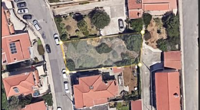 Terrain à Alcabideche de 378 m²