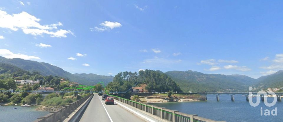 Terrain à Caniçada e Soengas de 1 410 m²