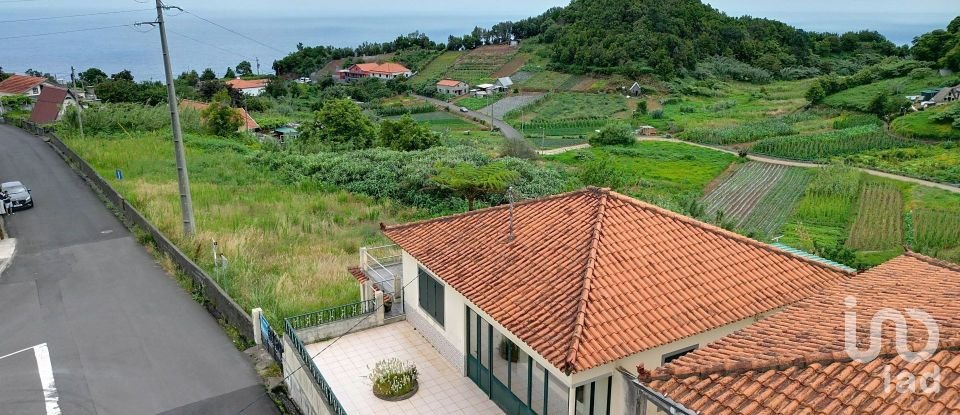 House T2 in Santana of 2,890 m²