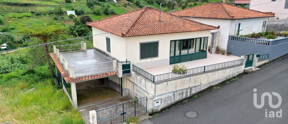 House T2 in Santana of 2,890 m²