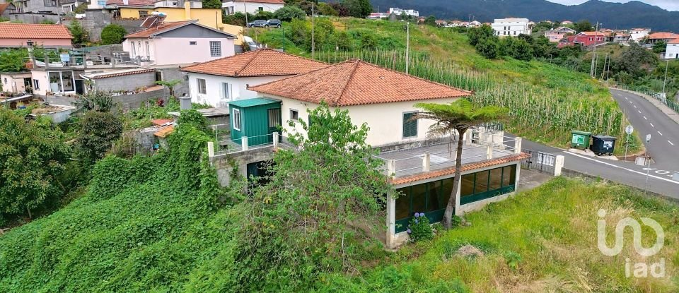 House T2 in Santana of 2,890 m²
