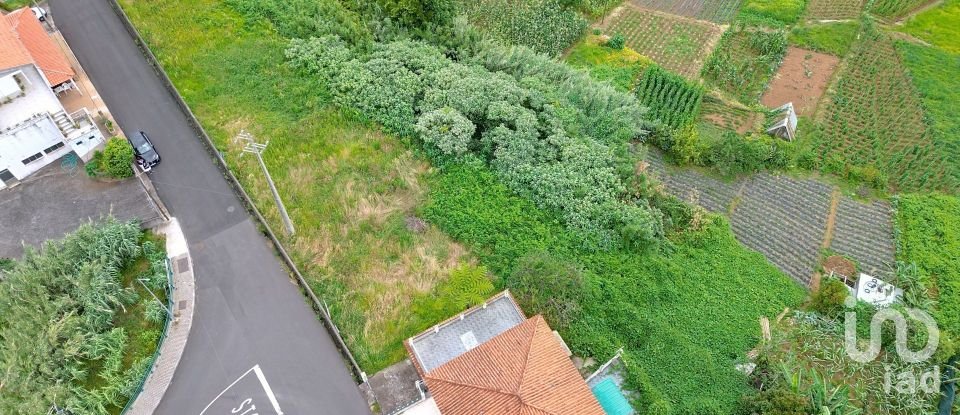 House T2 in Santana of 2,890 m²