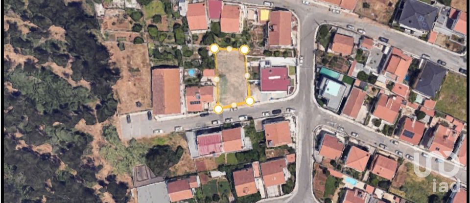 Terrain à Ramada e Caneças de 451 m²