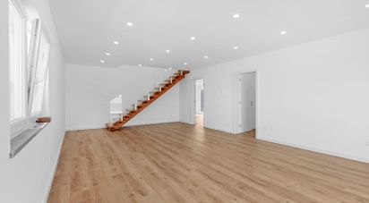 Maison T4 à Atouguia da Baleia de 295 m²