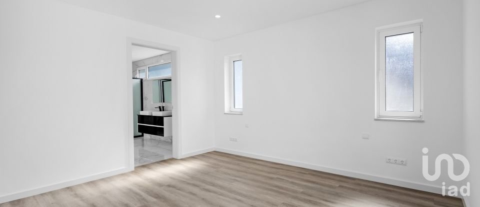 Moradia T3 em Lourinhã e Atalaia de 353 m²