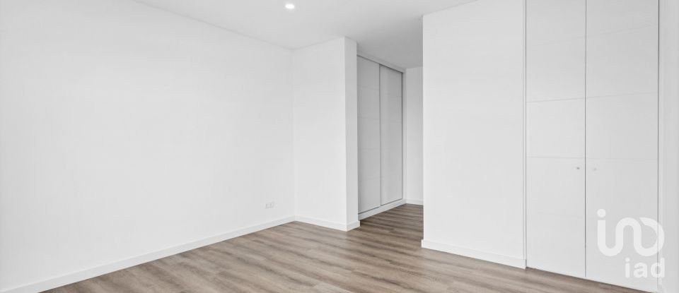 Moradia T3 em Lourinhã e Atalaia de 353 m²