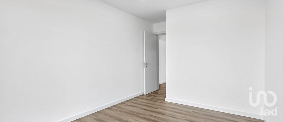 Moradia T3 em Lourinhã e Atalaia de 353 m²