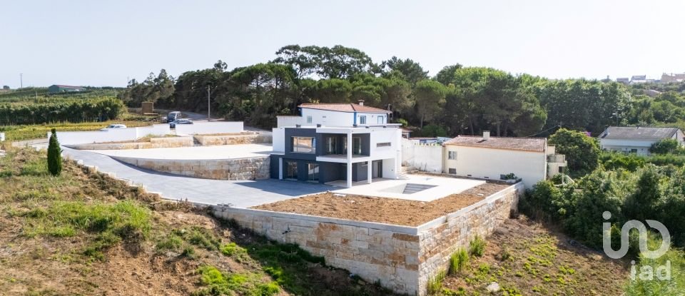 Moradia T3 em Lourinhã e Atalaia de 353 m²