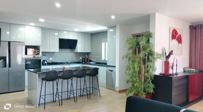 Maison T4 à Vilar de andorinho de 310 m²