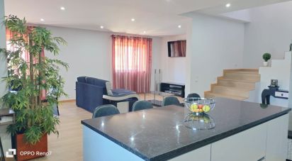 Maison T4 à Vilar de andorinho de 310 m²