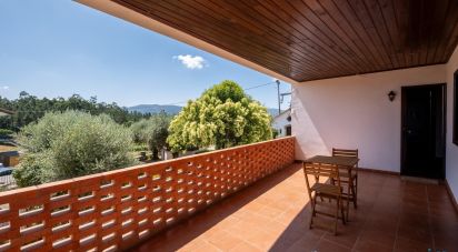 Maison T4 à Mouronho de 182 m²