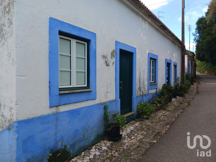 Moradia T2 em Caldas da Rainha - Nossa Senhora do Pópulo, Coto e São Gregório de 191 m²