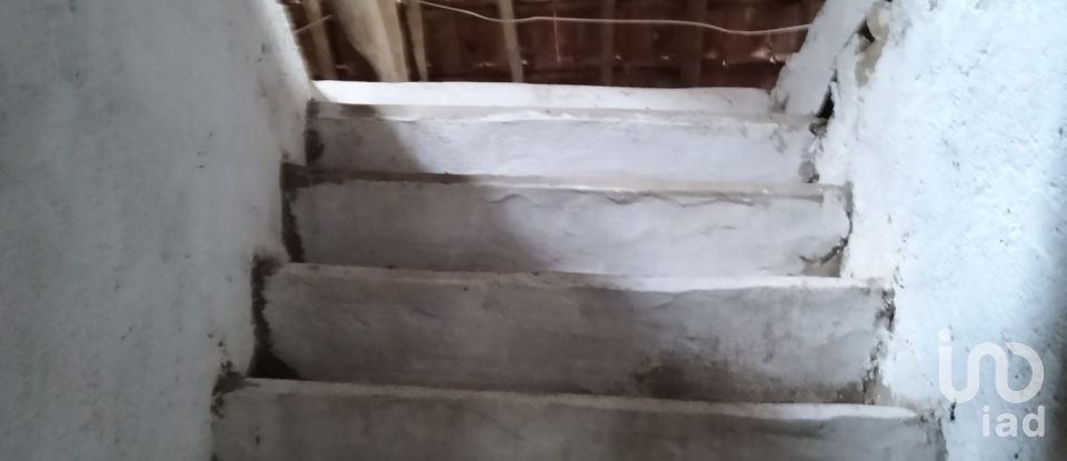 Moradia T2 em Caldas da Rainha - Nossa Senhora do Pópulo, Coto e São Gregório de 191 m²