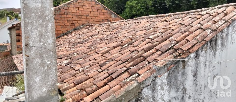 Moradia T2 em Caldas da Rainha - Nossa Senhora do Pópulo, Coto e São Gregório de 191 m²