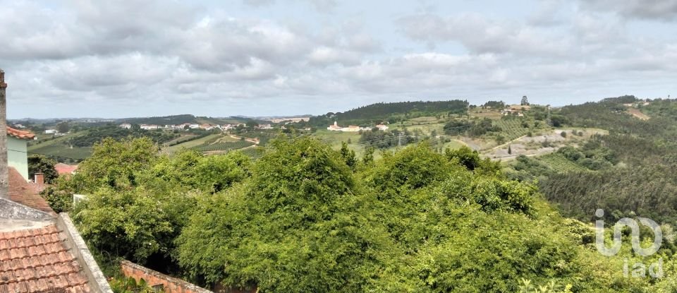 Moradia T2 em Caldas da Rainha - Nossa Senhora do Pópulo, Coto e São Gregório de 191 m²