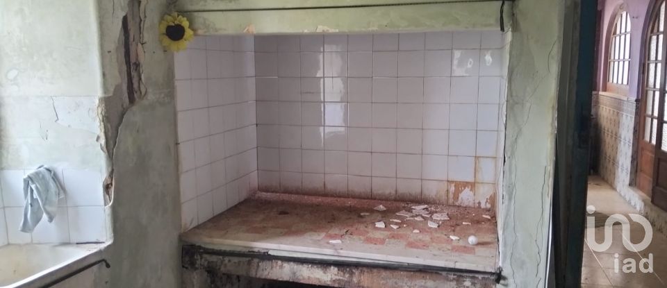 Moradia T2 em Caldas da Rainha - Nossa Senhora do Pópulo, Coto e São Gregório de 191 m²