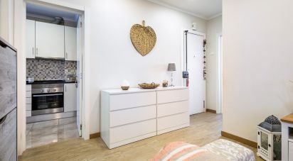Apartment T2 in Queluz e Belas of 72 m²