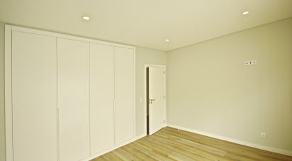 Maison T3 à Fernão Ferro de 185 m²