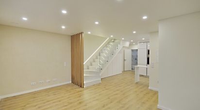 Maison T3 à Fernão Ferro de 180 m²