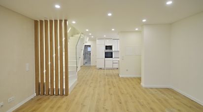 Maison T3 à Fernão Ferro de 180 m²