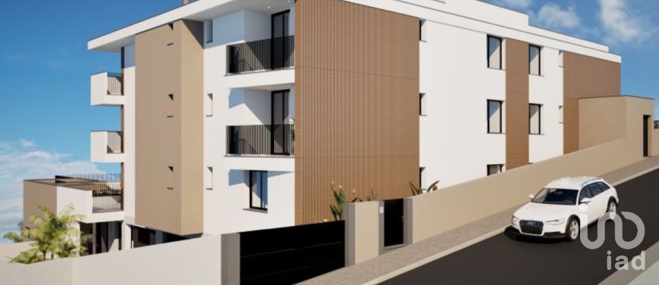 Apartamento T1 em Câmara de Lobos de 90 m²