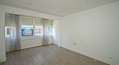 Appartement T3 à Laranjeiro e Feijó de 92 m²