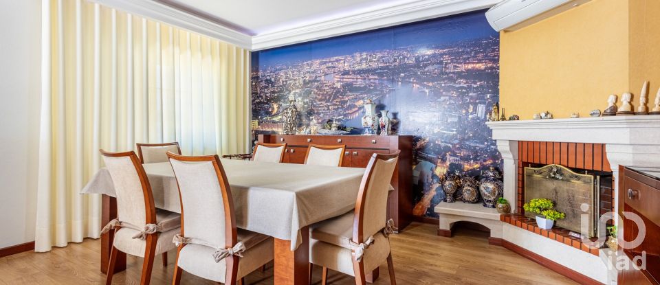 Moradia T4 em Rio Maior de 264 m²