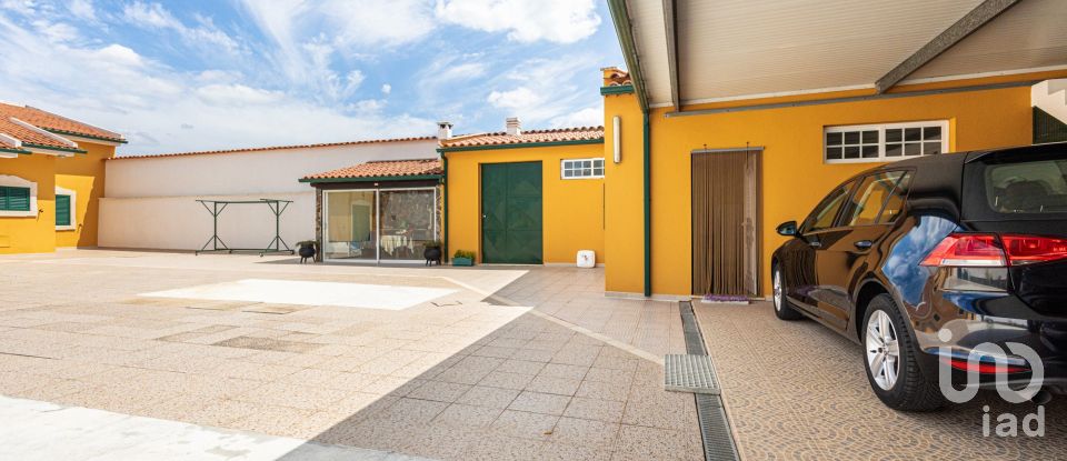 Moradia T4 em Rio Maior de 264 m²