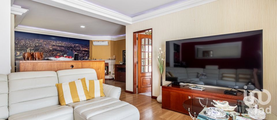 Moradia T4 em Rio Maior de 264 m²