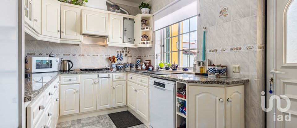 Moradia T4 em Rio Maior de 264 m²