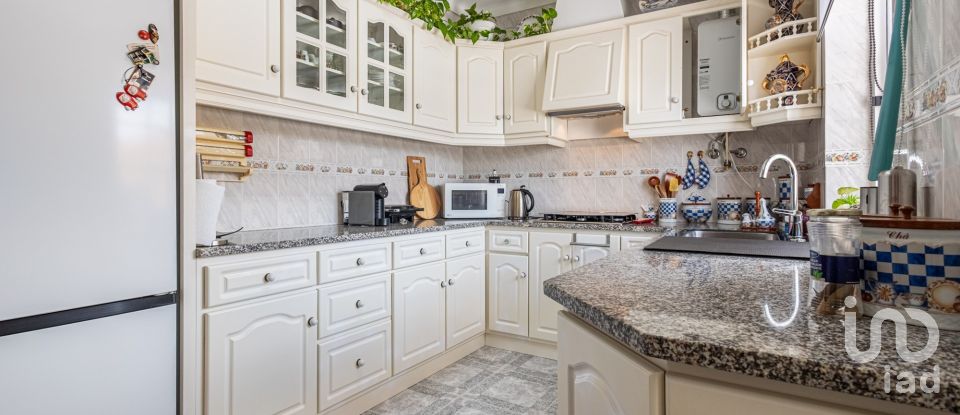 Moradia T4 em Rio Maior de 264 m²