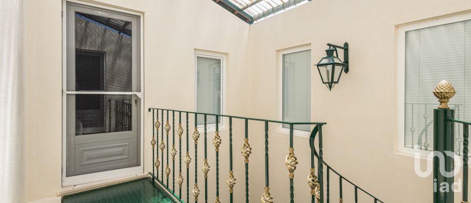 Moradia T4 em Rio Maior de 264 m²