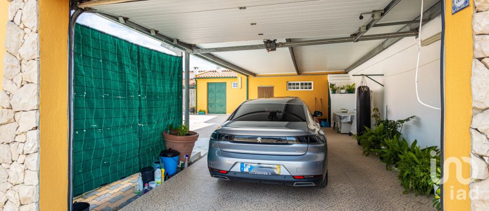 Moradia T4 em Rio Maior de 264 m²