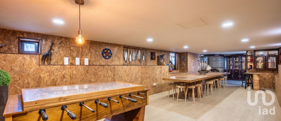 Maison T8 à Milagres de 650 m²