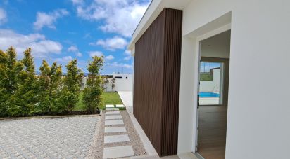 House T3 in Lourinhã e Atalaia of 120 m²